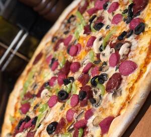 Pizza Per La Cadde Saskinbakkal Istanbul